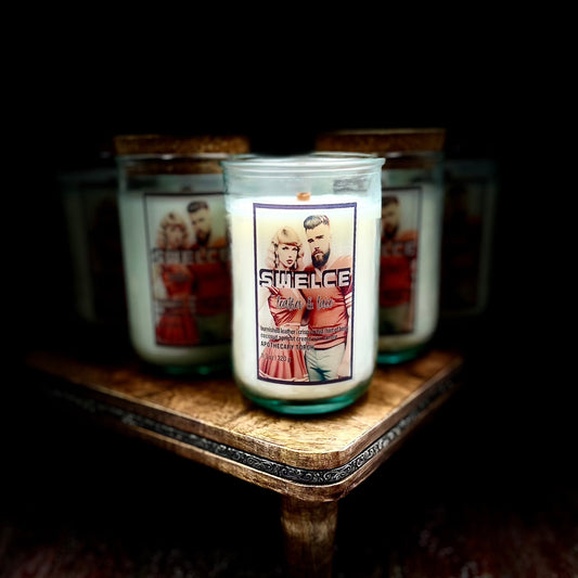 Swelce candle with wood wick